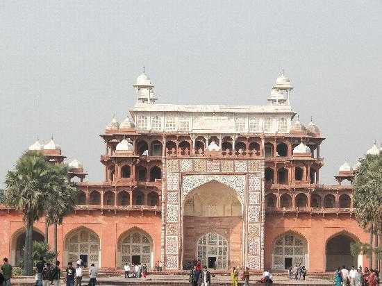 Akbars Tomb