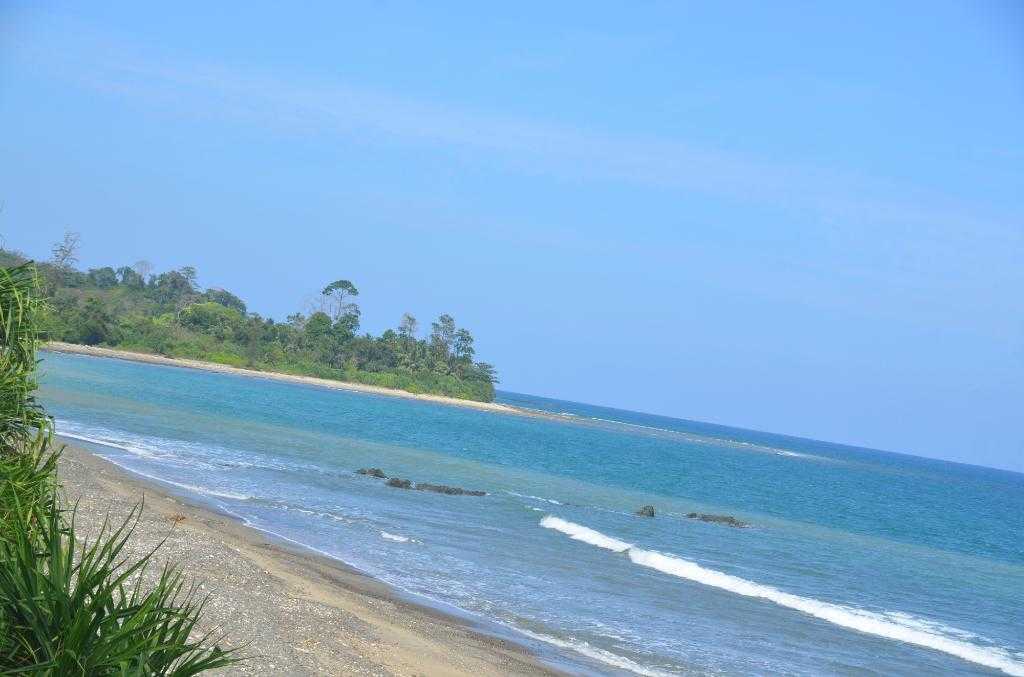 Amkunj Beach Photo 1