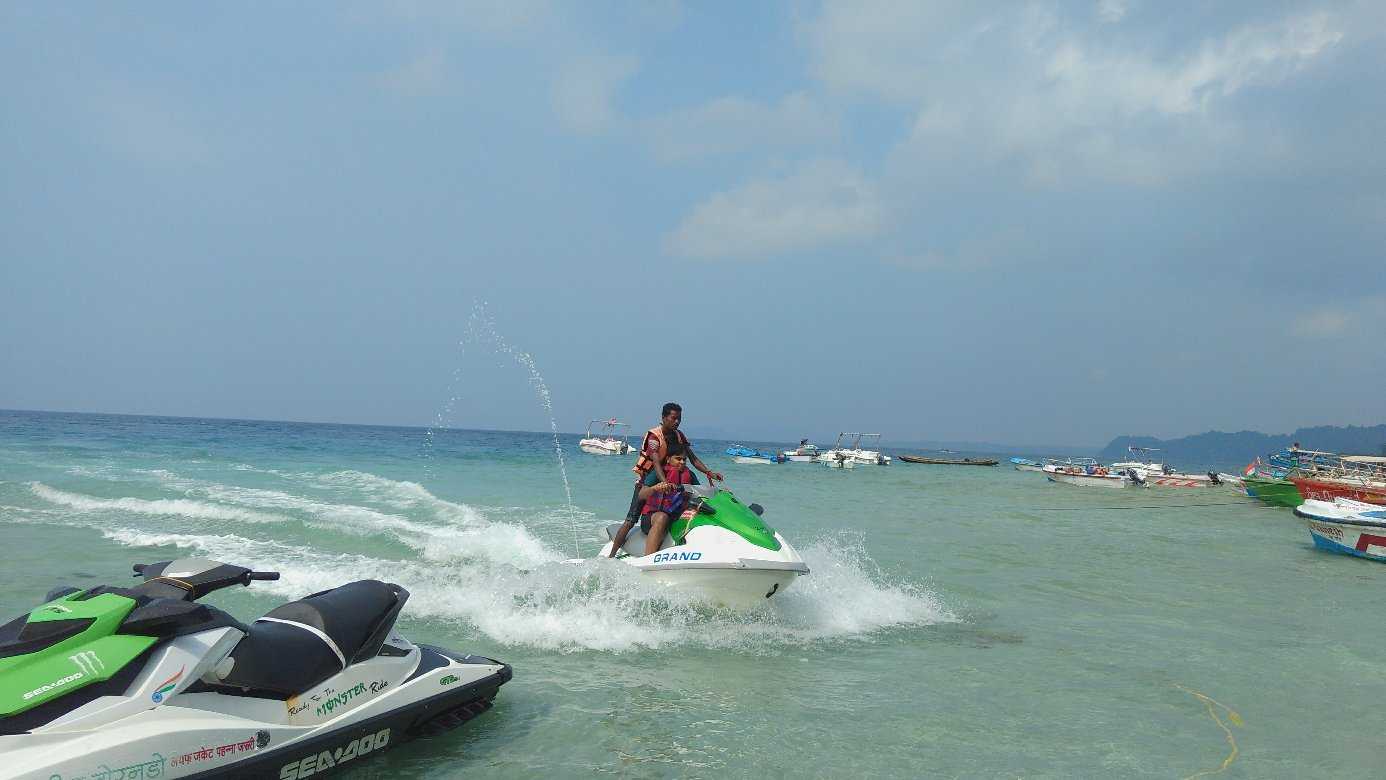 Elephant Beach Photo 3