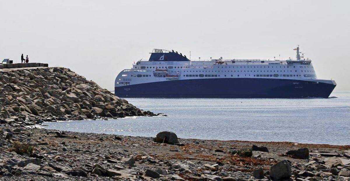 Government Ferry Photo 3