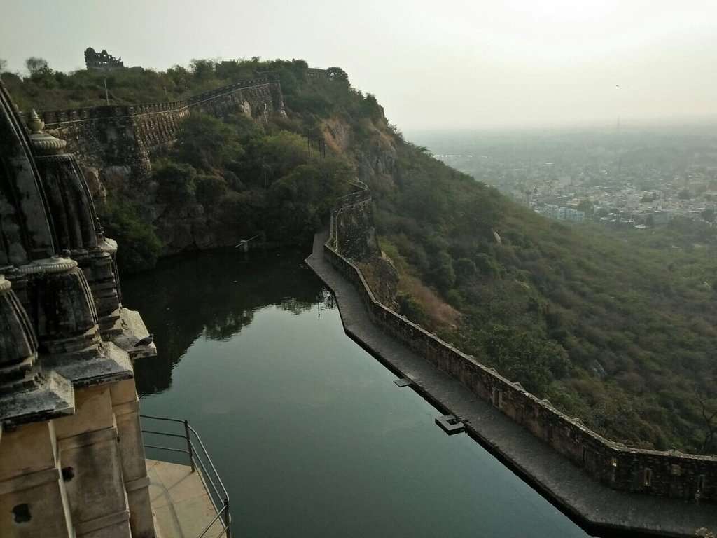 Gaumukh Reservoir Photo 3