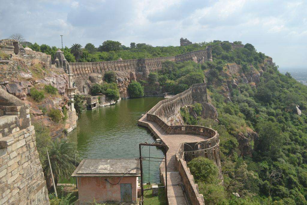 Gaumukh Reservoir Photo 1