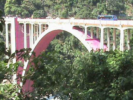 Coronation Bridge Photo 4