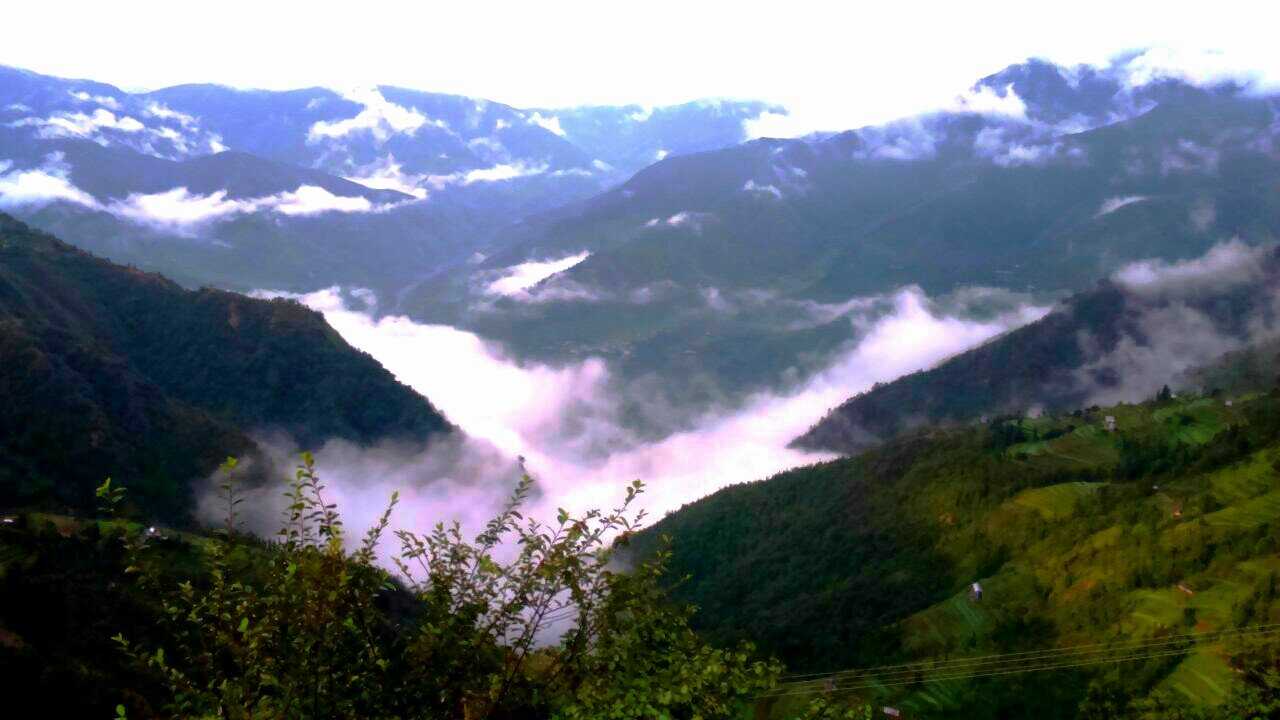 Trekking in Mussoorie Photo 1