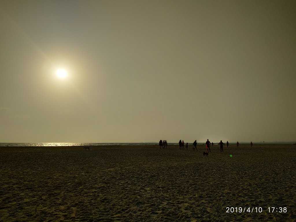 Betalbatim Beach Photo 1