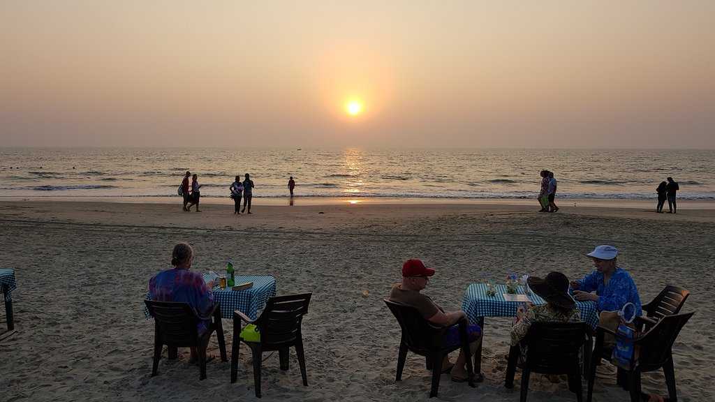 Betalbatim Beach Photo 2