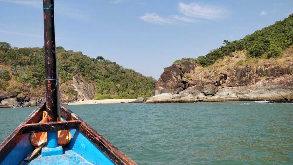 Butterfly Beach Photo 2