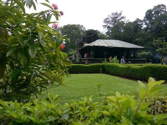 Mahadeva Temple Photo 3