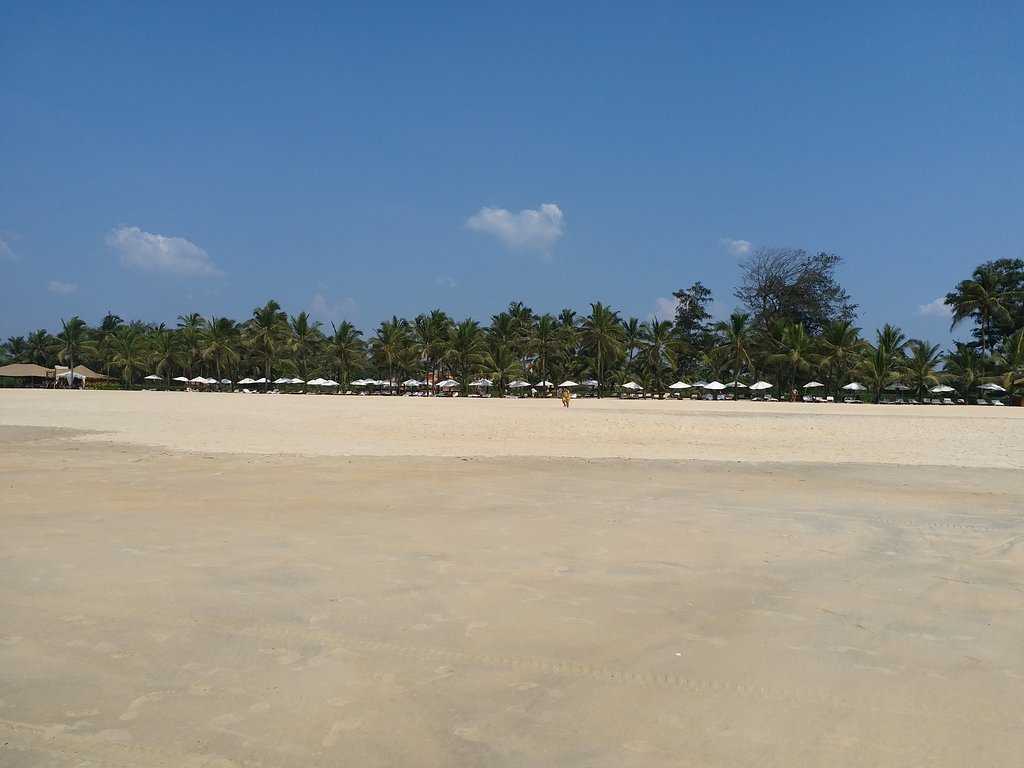 Mobor Beach Photo 1