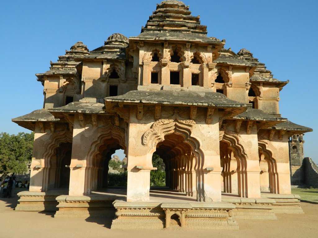 Lotus Mahal Photo 1