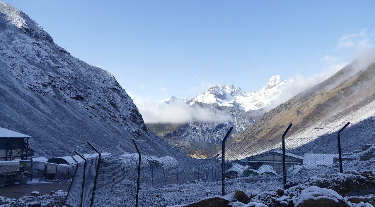 Thangu Valley Photo 4
