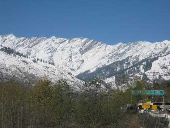 Hidimba Devi Temple Photo 3