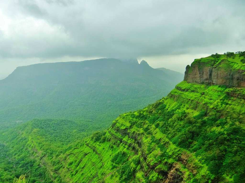 Malang Point Matheran Photo 3