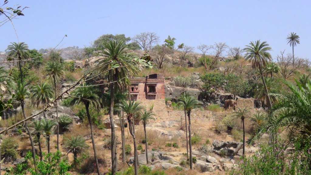 Achalgarh Fort Photo 3