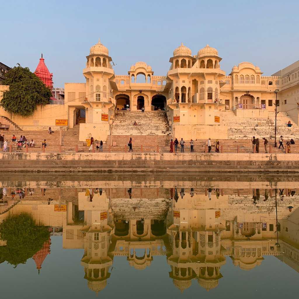 Pushkar Lake Photo 5