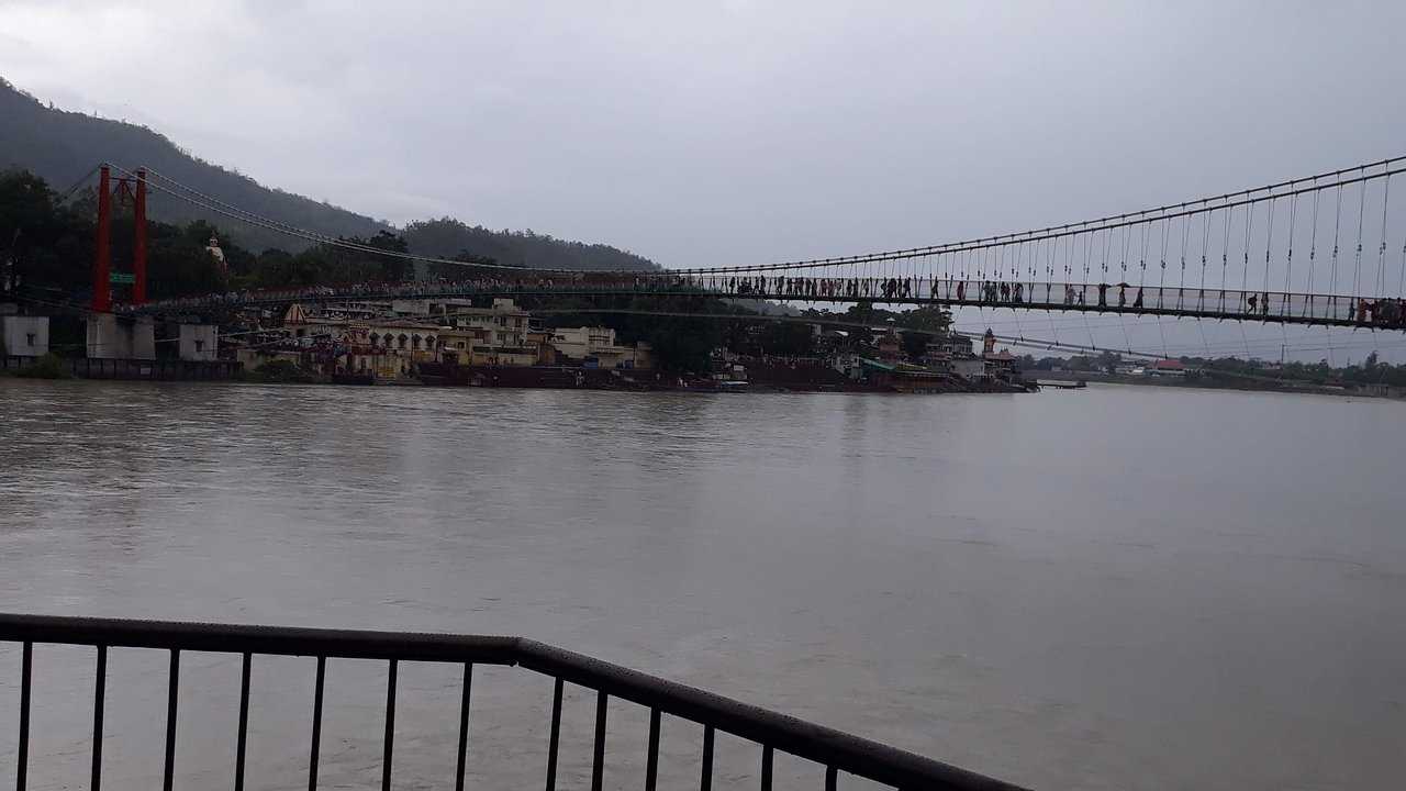 Lakshman Jhula Photo 1